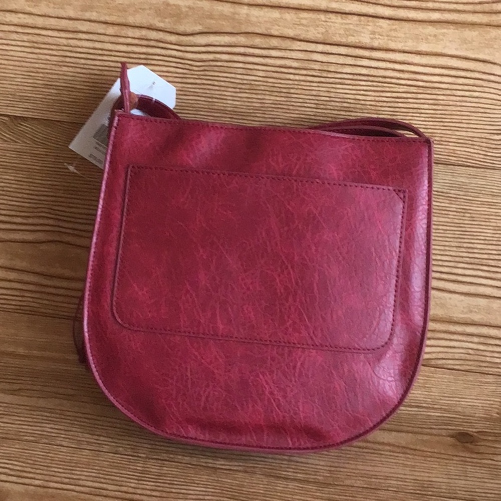 NWT Red Wonderly Shoulder Handbag